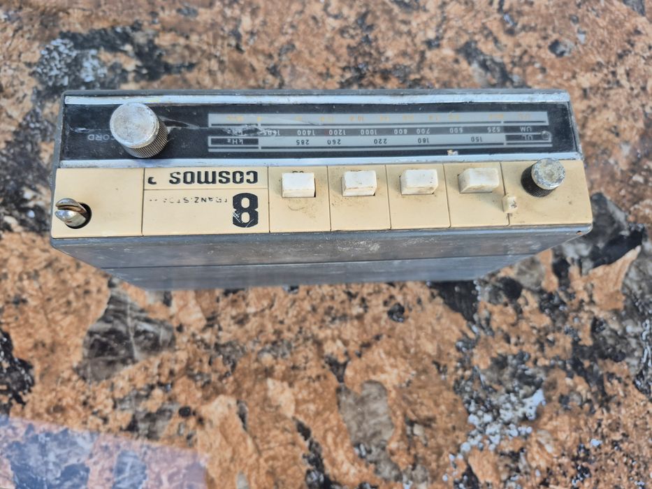 Vând Radio marca cosmos 5 made in România