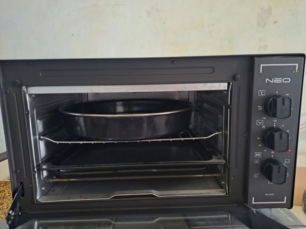 Продаю духовку электрическую