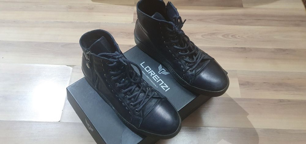 Продам итальянские ботинки