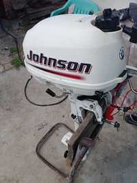 Двигател jonson 2.5 четиритактов
