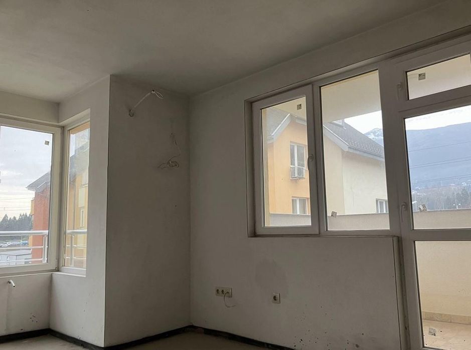 Продава се Тристаен апартамент в София, Манастирски ливади - 109 кв.м за 2599 €/кв.м - Снимка #2