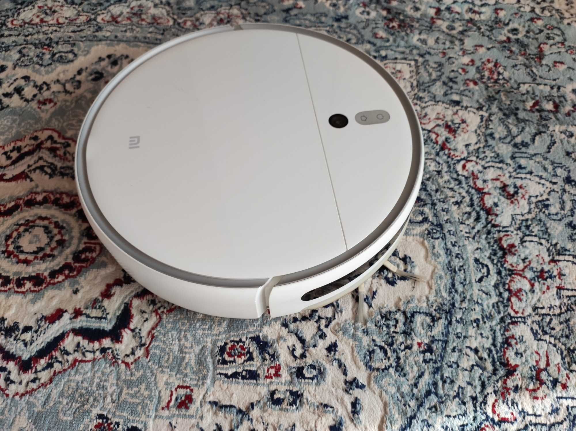 Продаю робот-пылесос Xiaomi Mi Robot Vacuum Mop2