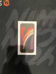 iPhone SE 2 2020 перфектно състояние