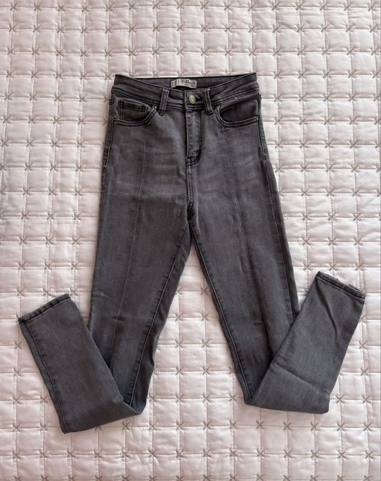 Дамски панталонки и дънки