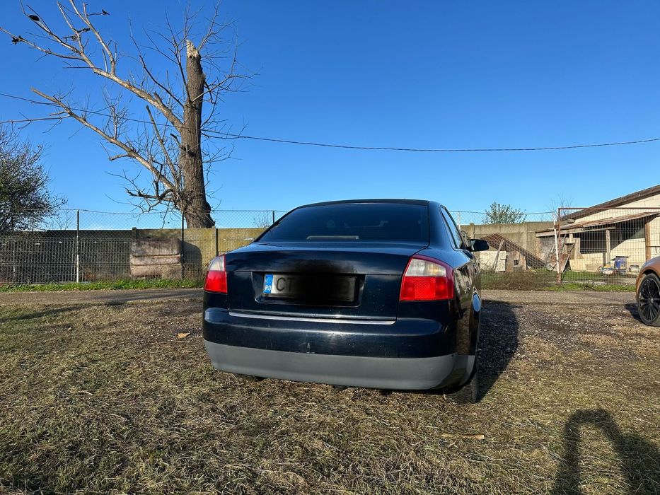 Vand Audi A4 B6.2004