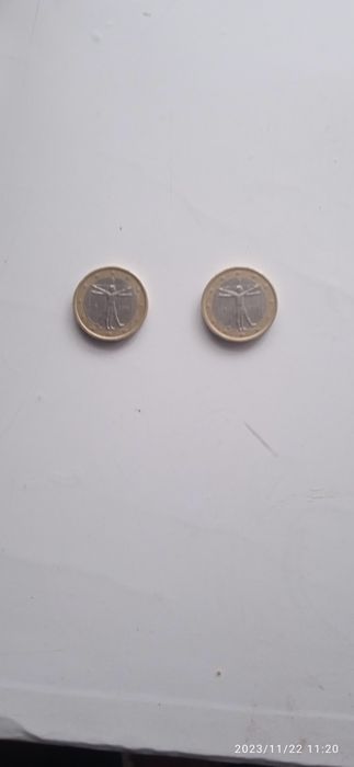 Vand doua mozezi 1euro de colecție cu omul vitruvian. 1000 euro