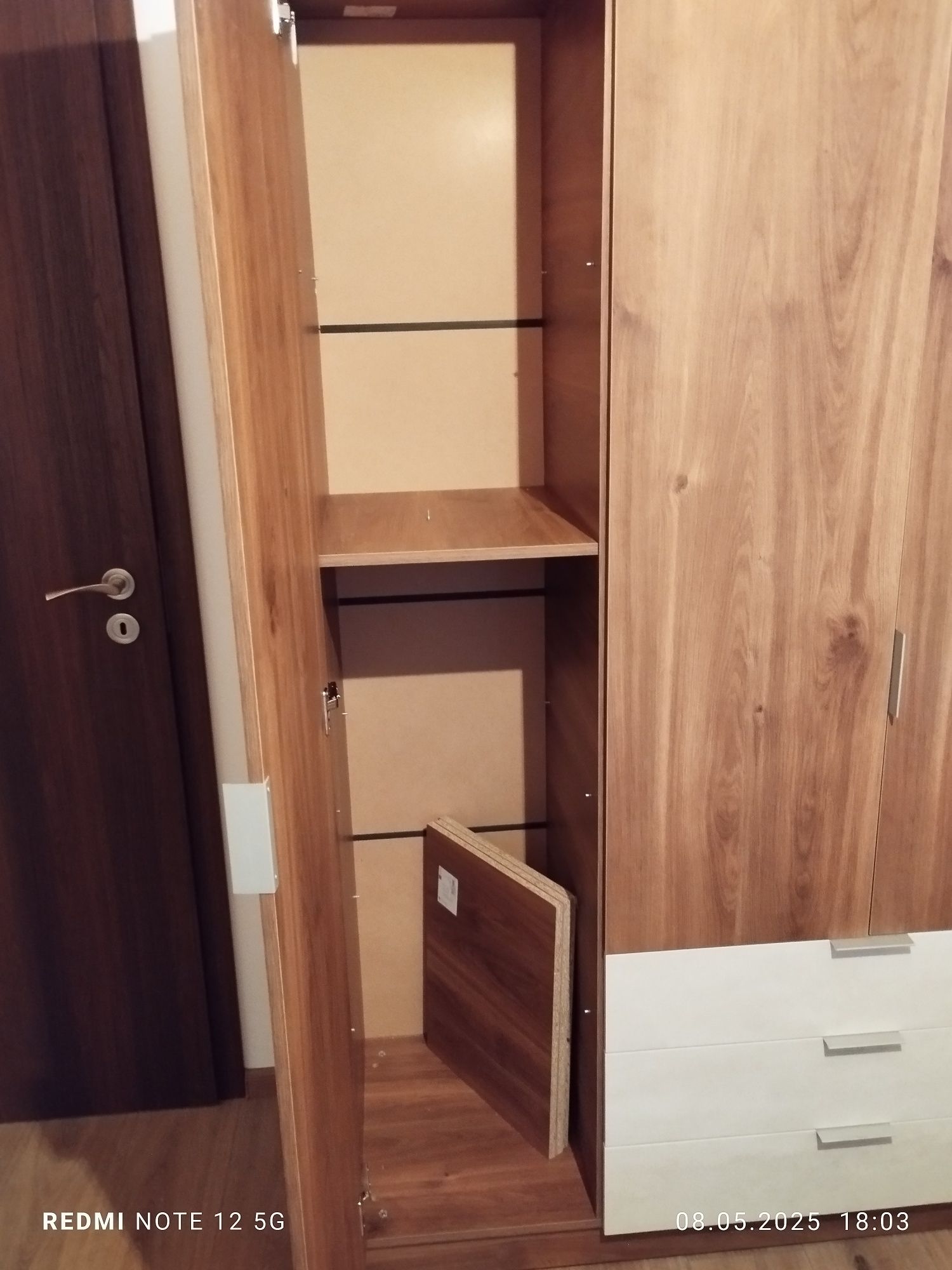 Чисто нова спалня комплект
