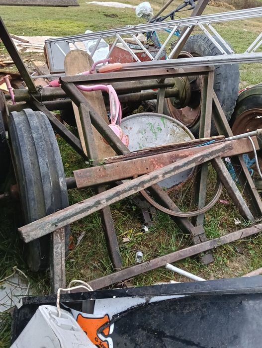 2 căruțe de vânzare preturi doar la telefon