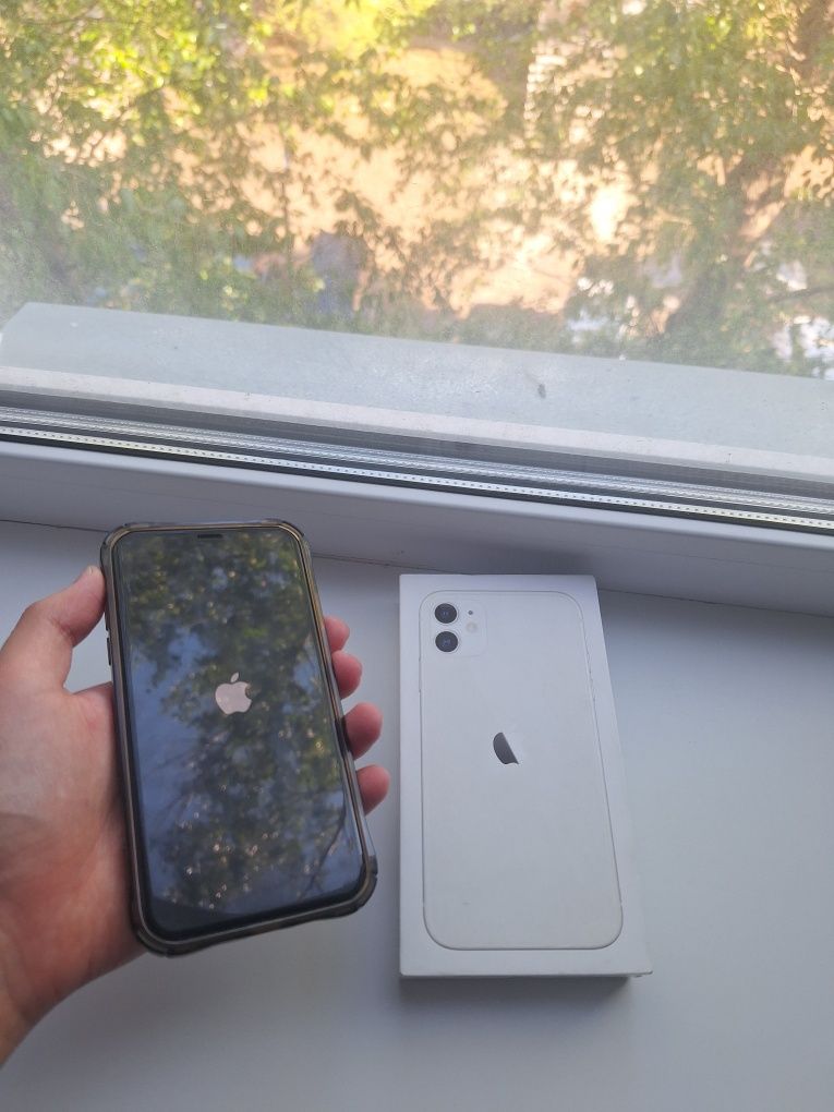 Iphone 11 белый 64гб