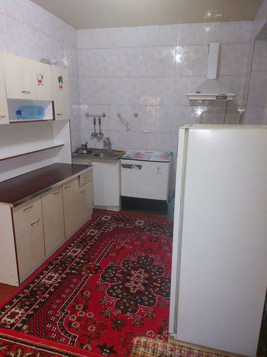 Тезда Мелодияда 2хона 4этаж  кирпичный квартира сотилади