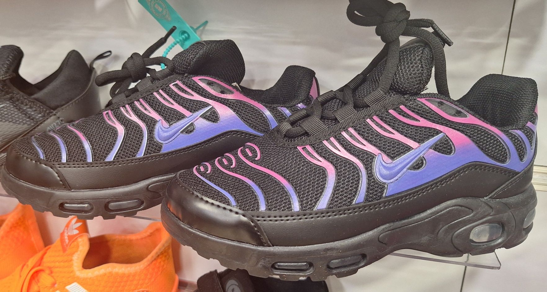 Нови детски модели Nike air max Tn