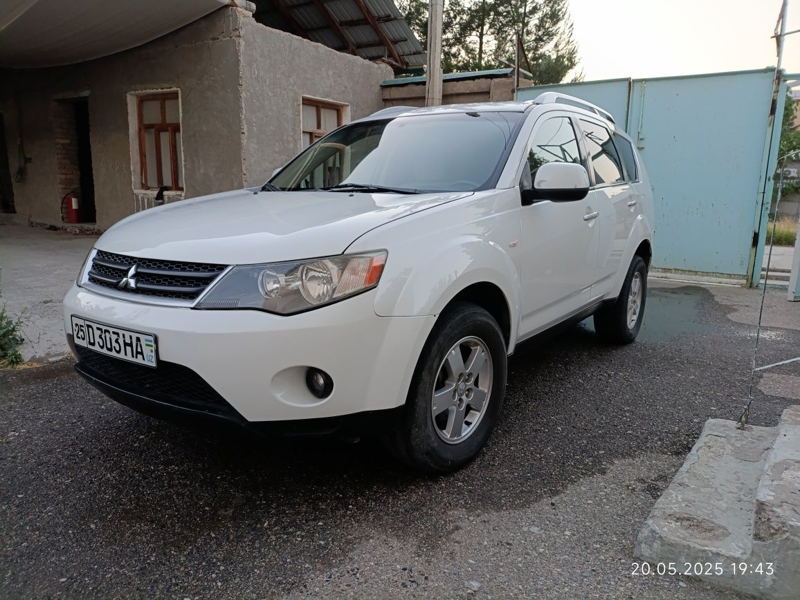 Mitsubishi outlander