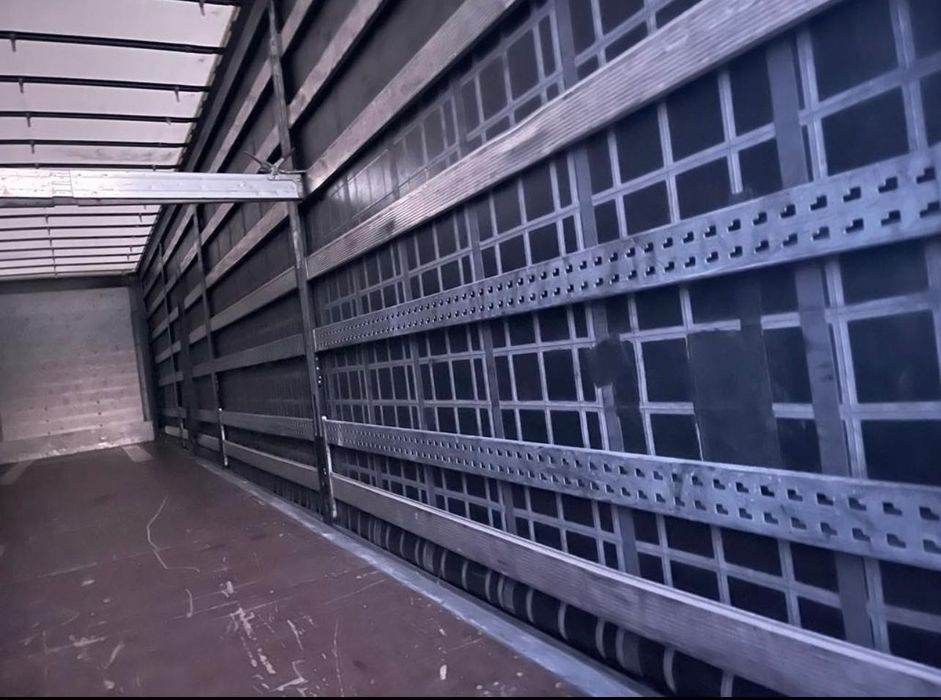 Arad: semiremorca Varios Schmitz 2016, DAF 480, mega, 2018, 650000 km