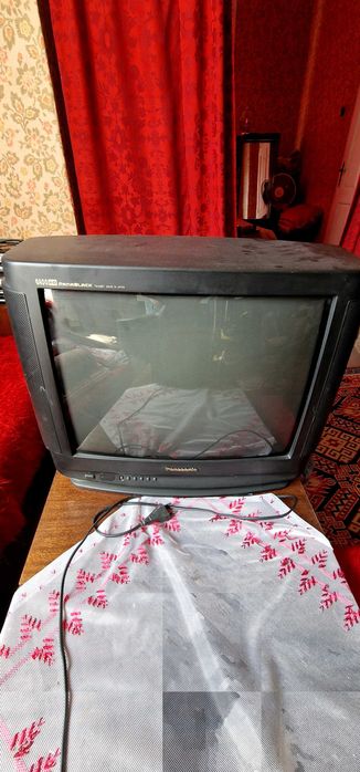 Продавам телевизор панасоник 21 инча.