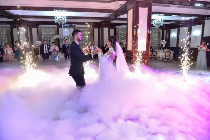 Jocuri artificii de exterior pentru evenimente