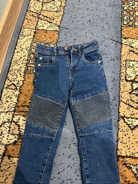 Детски дънки размер 98см.