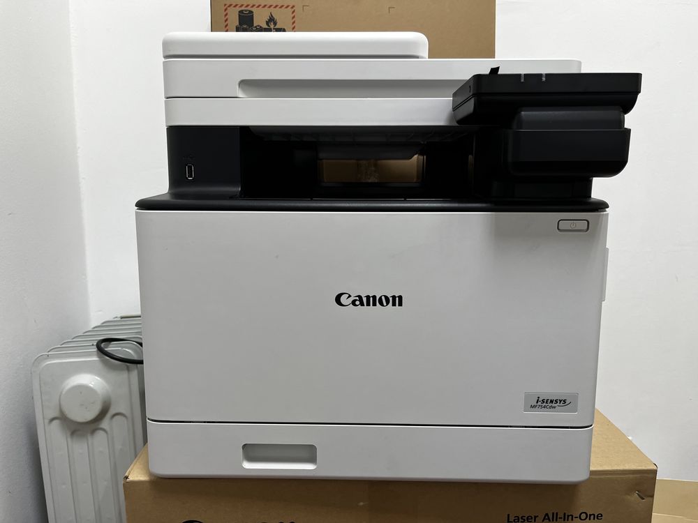 Продам принтер цветной Canon i-SENSYS MF754Cdw