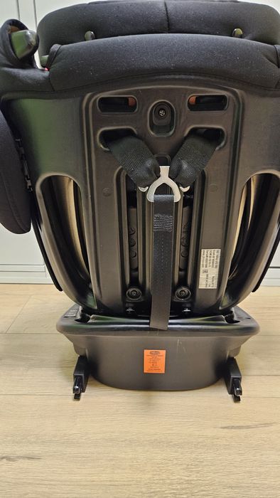 Стол за кола CHICCO UNICO 0-36  360° ISOFIX  столче за кола