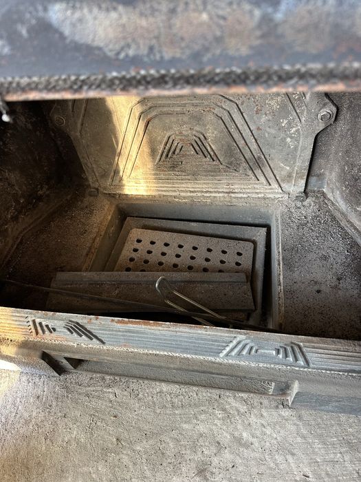 Чугунена Камина на дърва