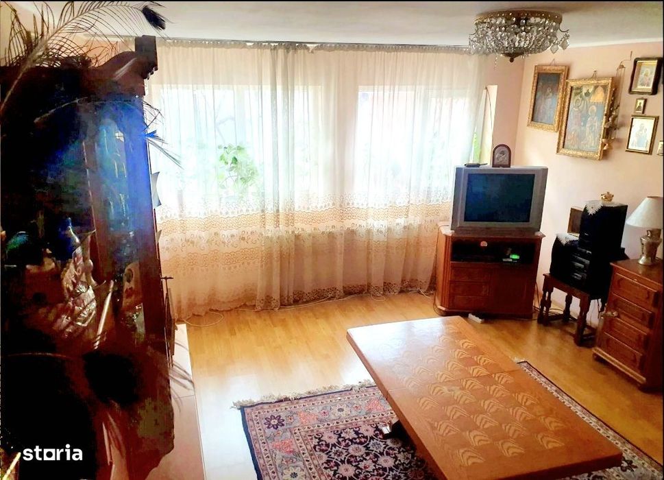 Casa Chercea , sup 600 mp, 5 camere caramida