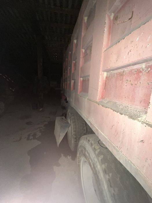 Самосвал Sinotruk