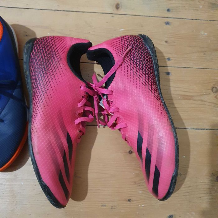 Ghete Adidas si Kipska  fotbal teren sintetic