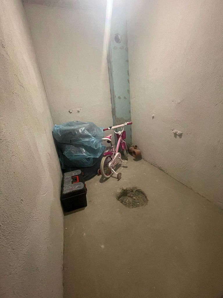Продава се Тристаен апартамент в Търговище, Център - 100 кв.м за 1204 €/кв.м - Снимка #9