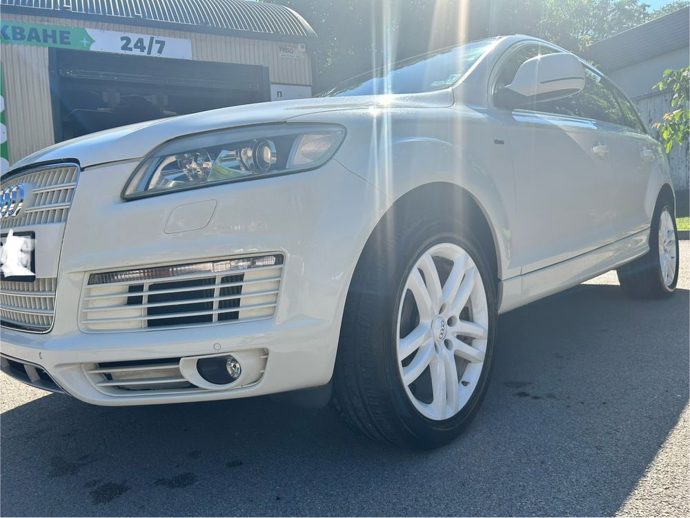 Audi Q7 quattro 3,0 tdi