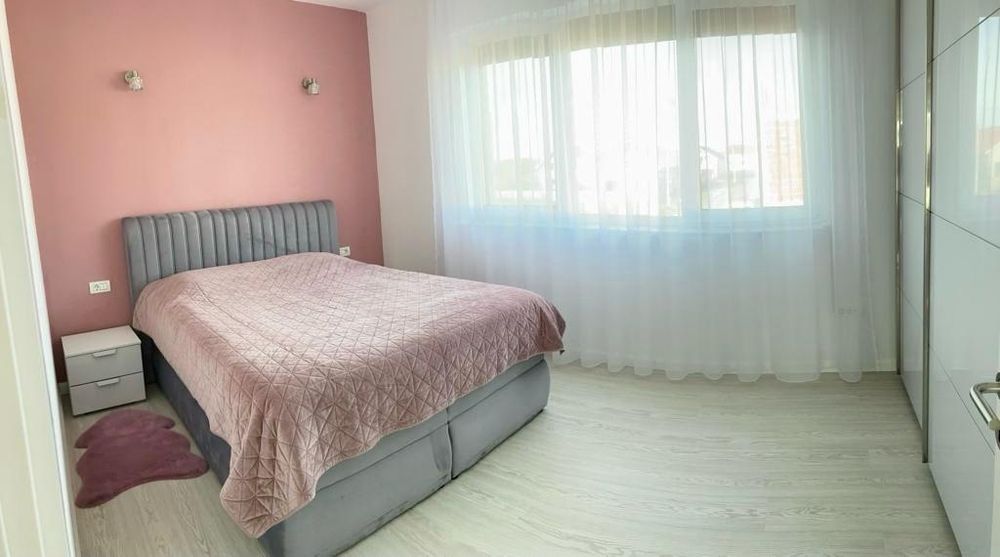 Proprietar vand apartament