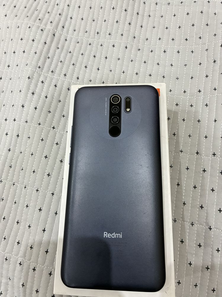 Redmi 9 sotiladi 32 gb xolati yengide