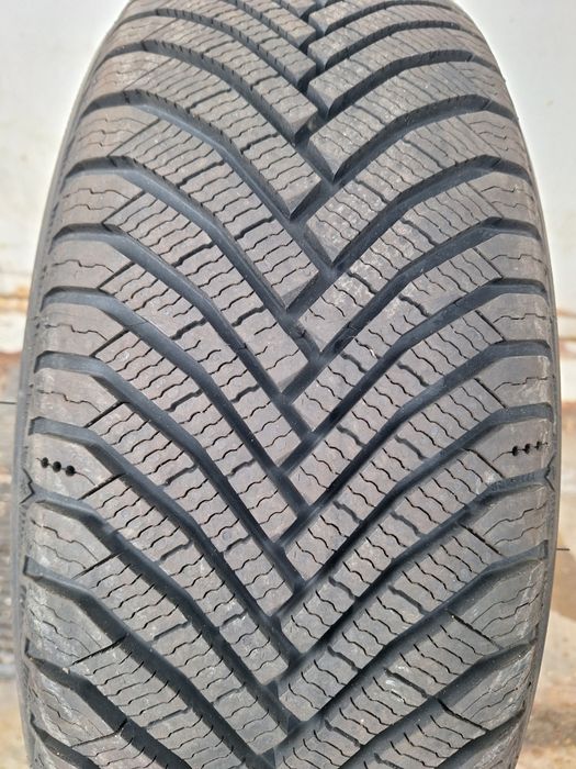 НОВА! 1 бр 195 65 15 Michelin alpin 7