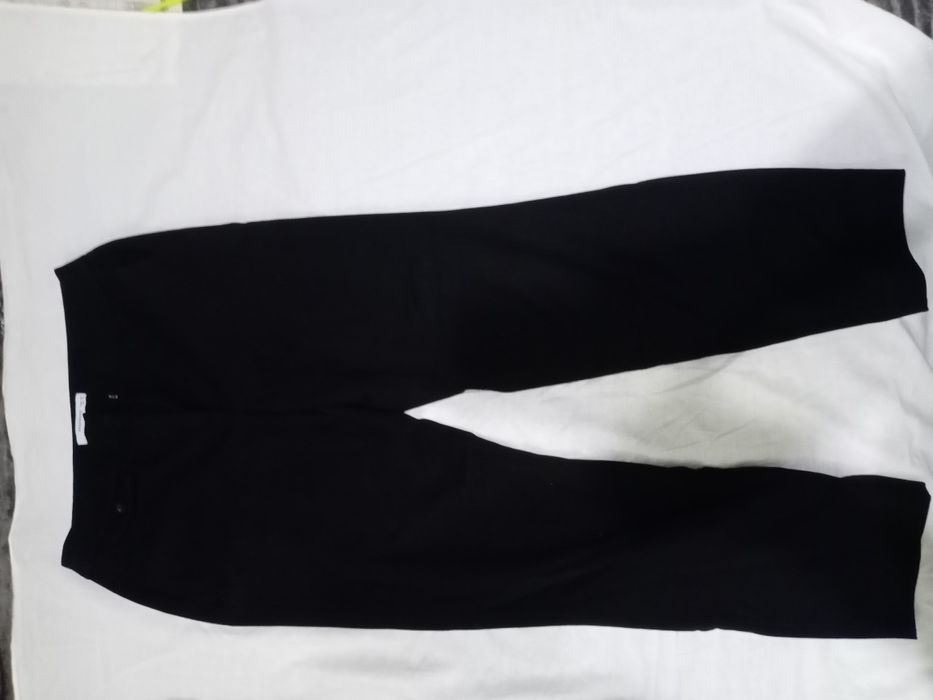 Джинсы для девочек подростковые три пары, одни классические брюки