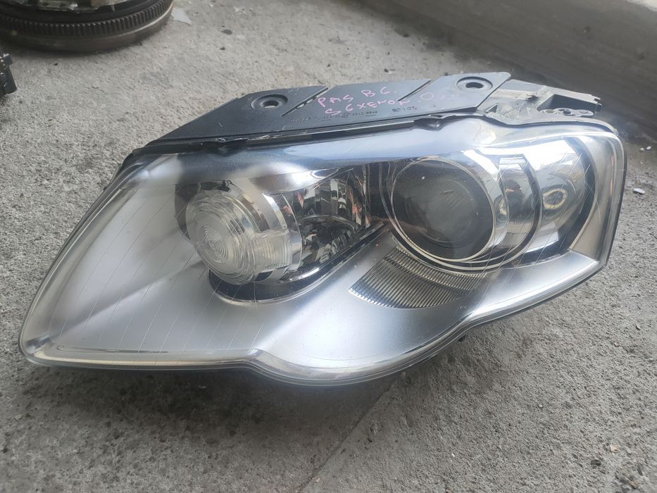 Far  dreapta  passat b6 Bixenon de Europa