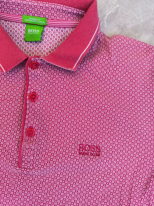 Hugo Boss М размер тениска