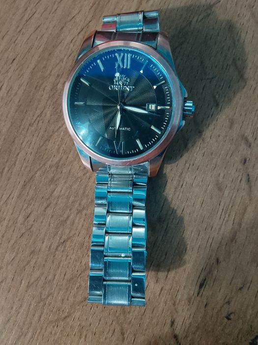 Продам мужские часы