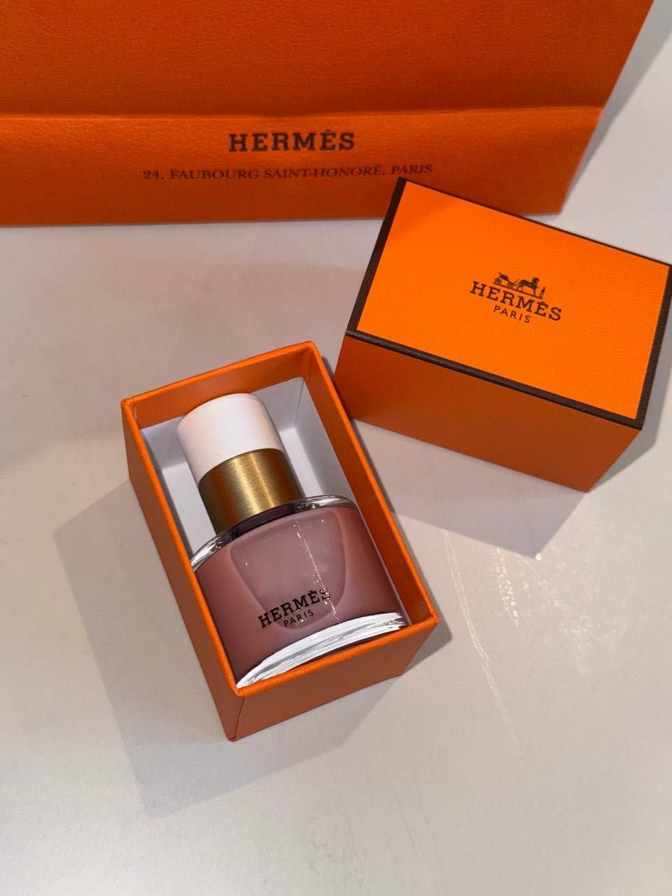Лакы Hermes Балтийская роза и Роза Тамиз