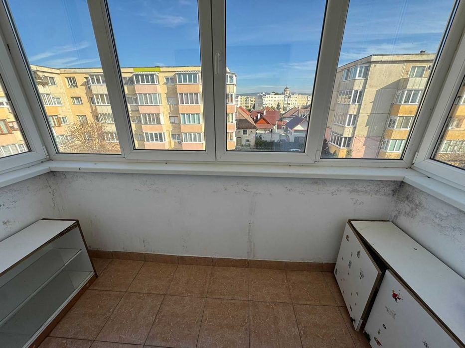 APT. 2 CAMERE, 2 BALCOANE - str. Castanului / vanzare sau inchiriere