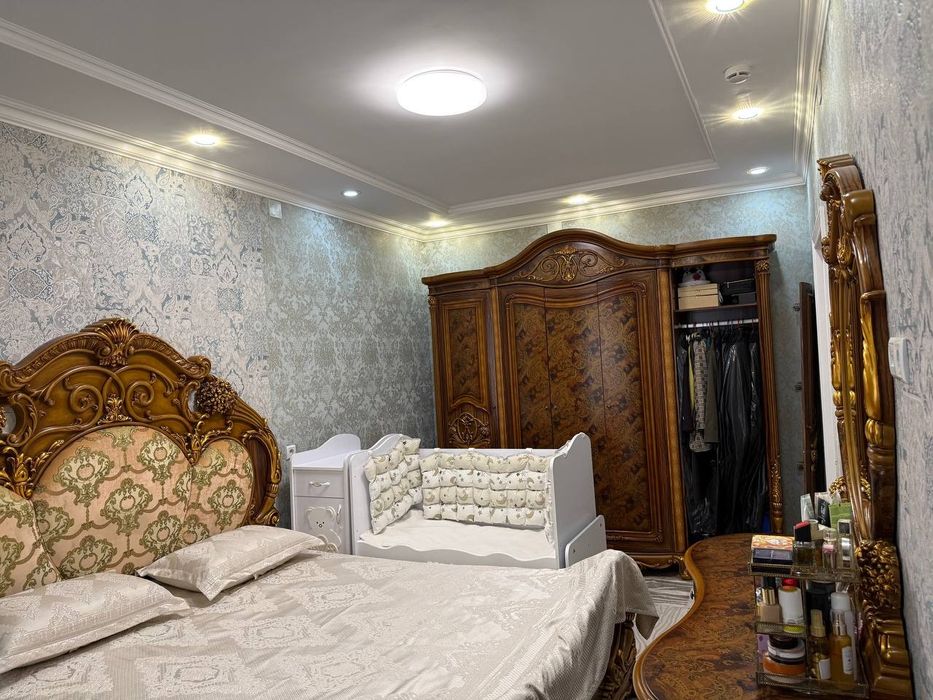 Срочна продается 3х ком квартира фсемы удобствамы