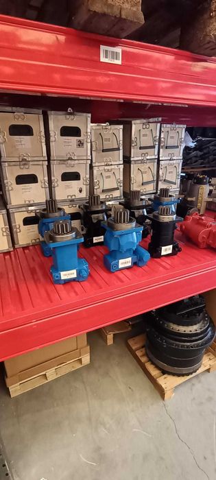 Pompe hidraulice și hidromotoare de rotire pentru excavatoare