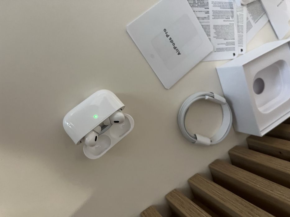 Vand AirPods Pro 2 Originale perfecte pentru cadou