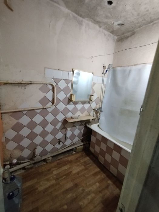 Дружбада квартира сотилади Орр: Нархоз