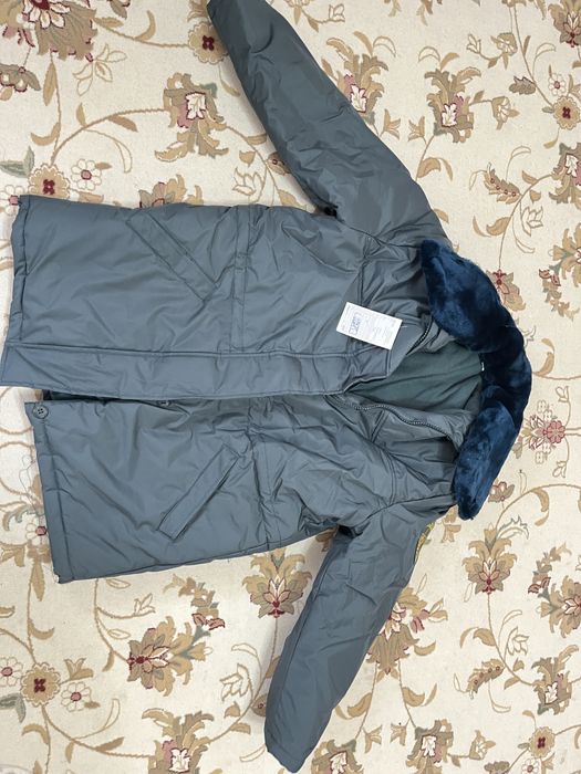 Продам военный бушлат, офисную форму, рубашки и кепки.