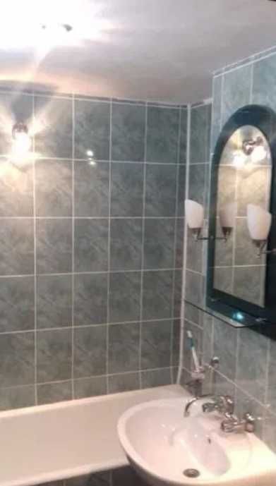 Дава се под наем Двустаен апартамент в Пловдив, Център - 60 кв.м за 255 € - Снимка #3