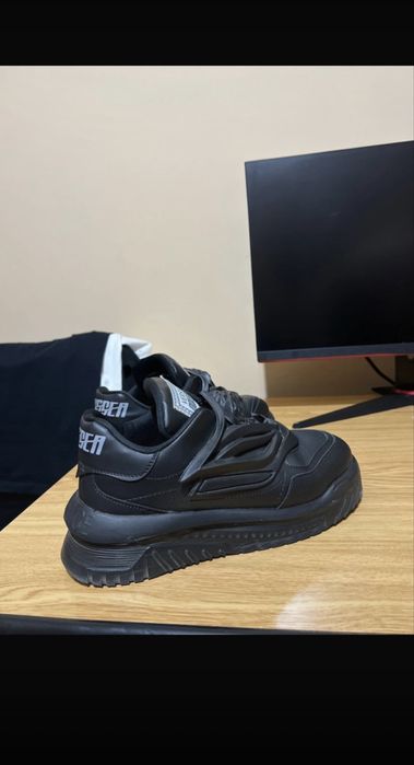 vand versace odiseea(marimea 41)