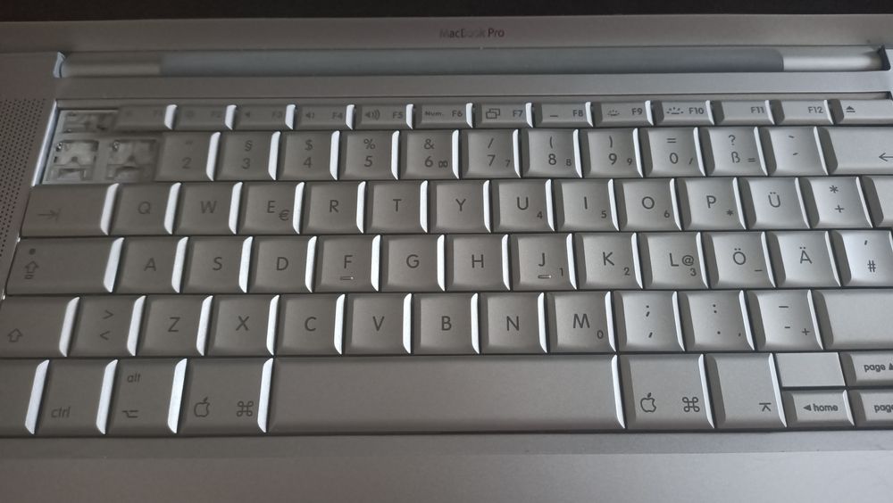 Vând macbook  predare personala in Râmnicul Vâlcea