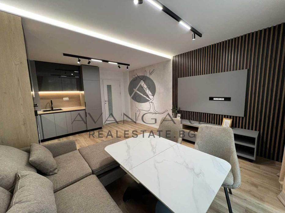 оф.24034 Дизайнерски двустаен/ Тракия