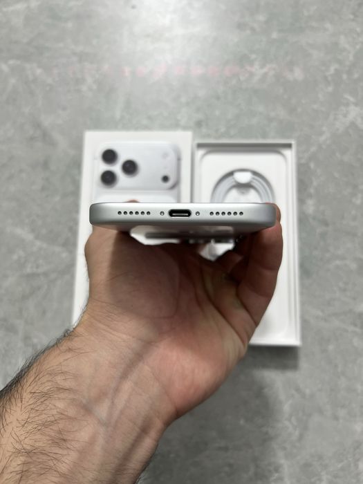 iPhone 17 Pro Max 256GB Silver