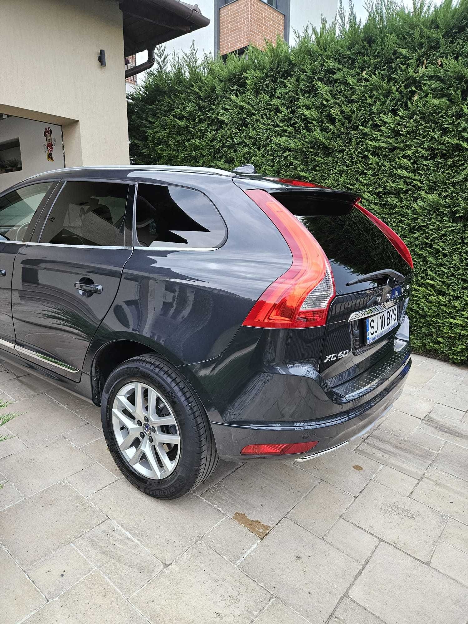Volvo XC60 D4 2.0 190 cp Model Summum