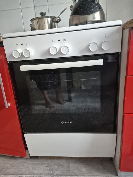 Продам газ плиту BOSCH