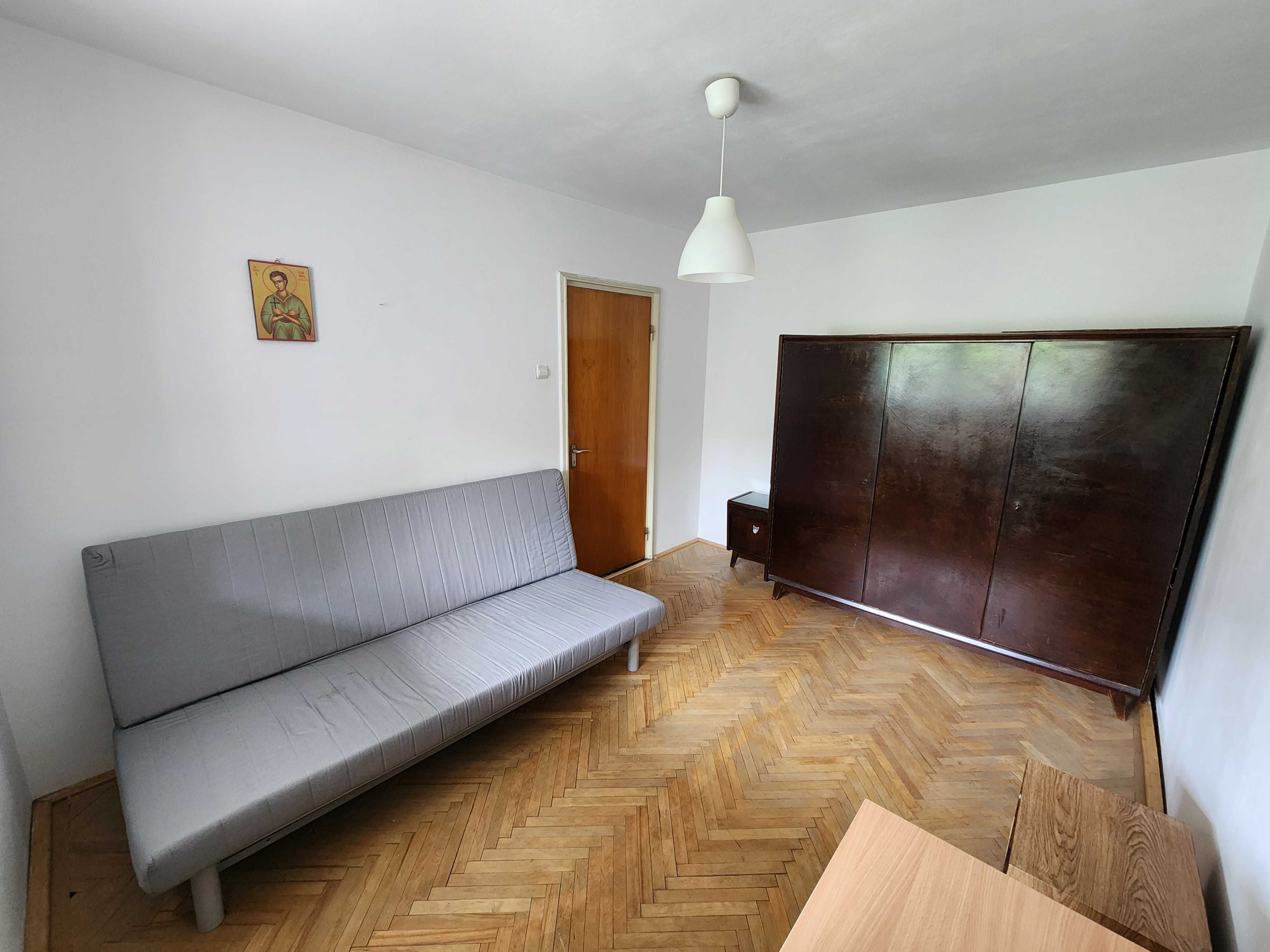 Apartament 2 camere, luminos, decomandat, Lujerului